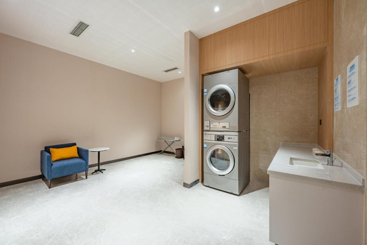 Holiday Inn Express Chengdu Tianfu Square By Ihg - Chunxi Road And Kuanzhai Alley Bagian luar foto