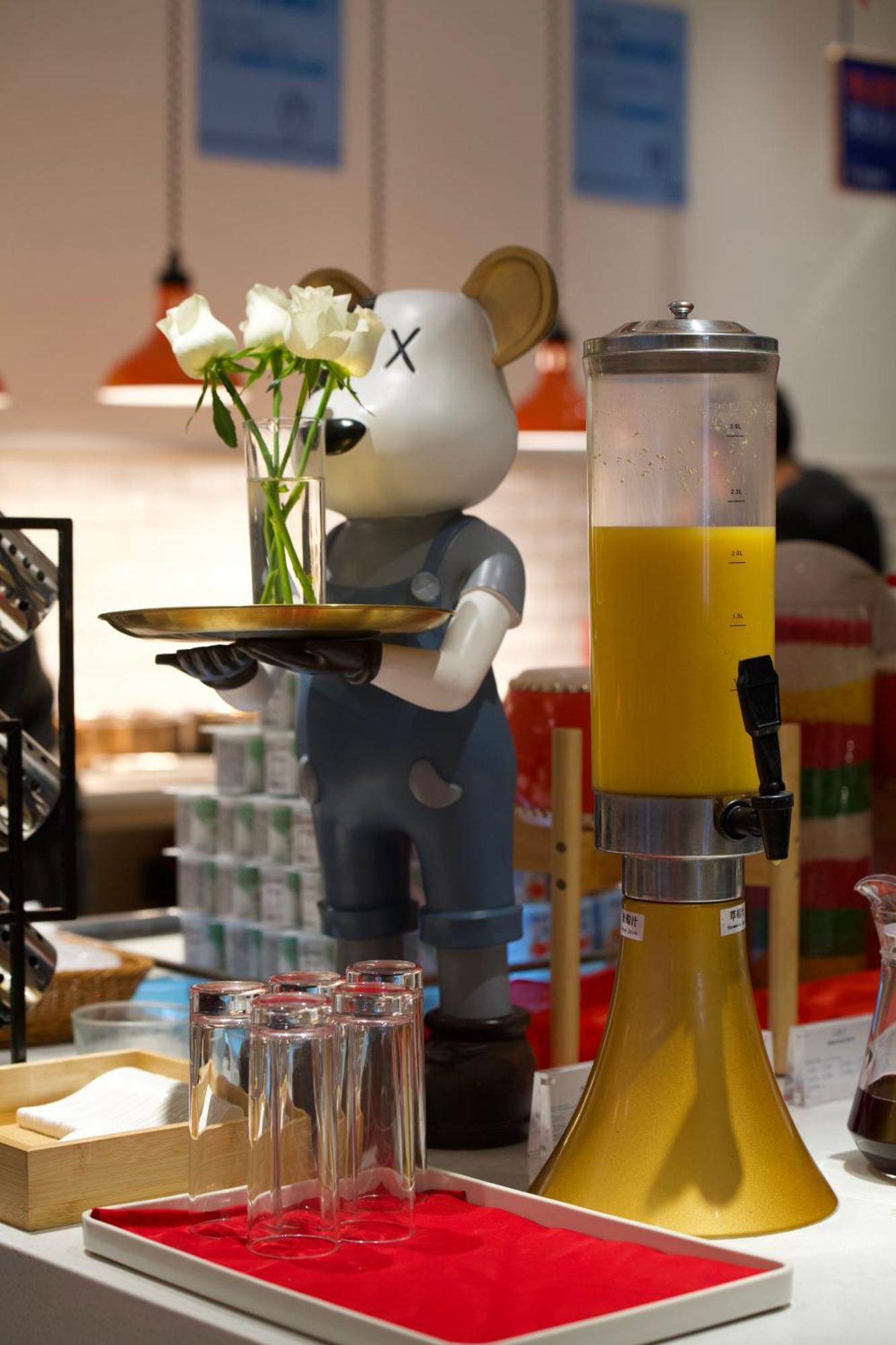 Holiday Inn Express Chengdu Tianfu Square By Ihg - Chunxi Road And Kuanzhai Alley Bagian luar foto