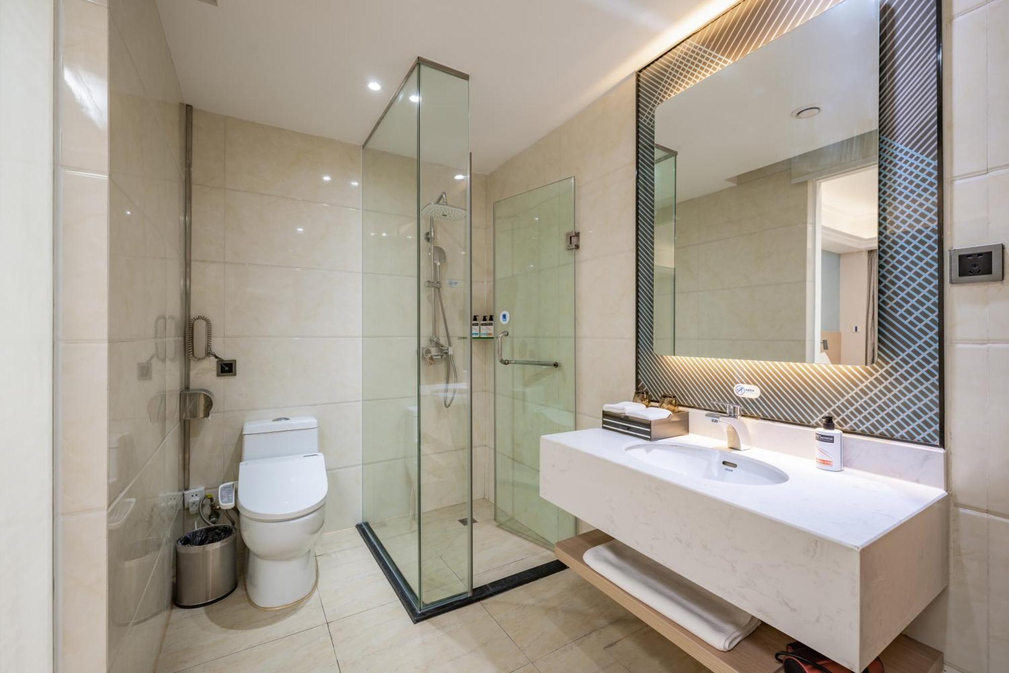 Holiday Inn Express Chengdu Tianfu Square By Ihg - Chunxi Road And Kuanzhai Alley Bagian luar foto