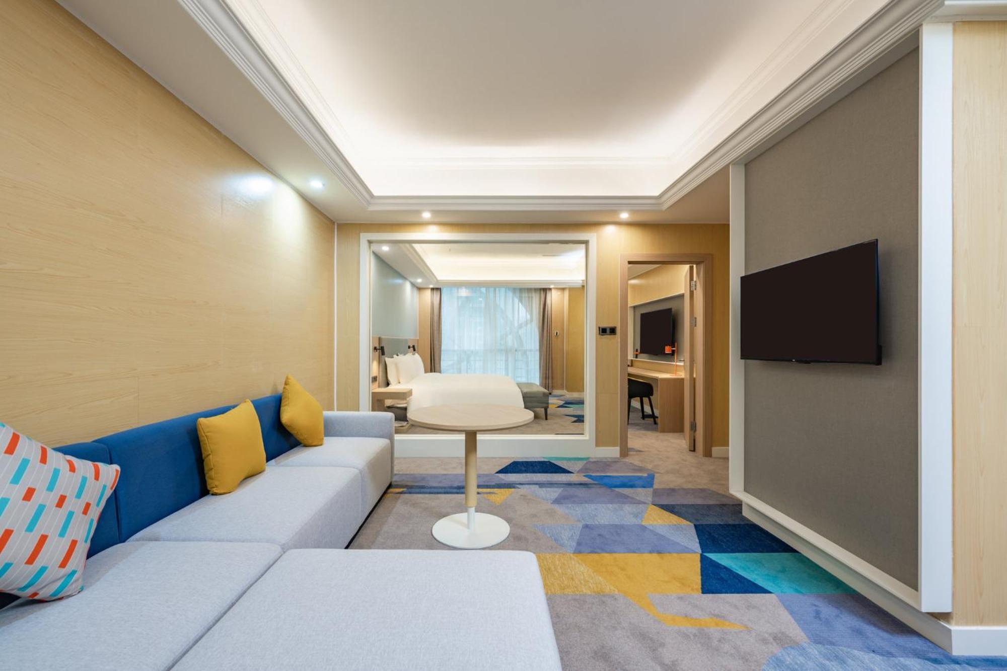 Holiday Inn Express Chengdu Tianfu Square By Ihg - Chunxi Road And Kuanzhai Alley Bagian luar foto