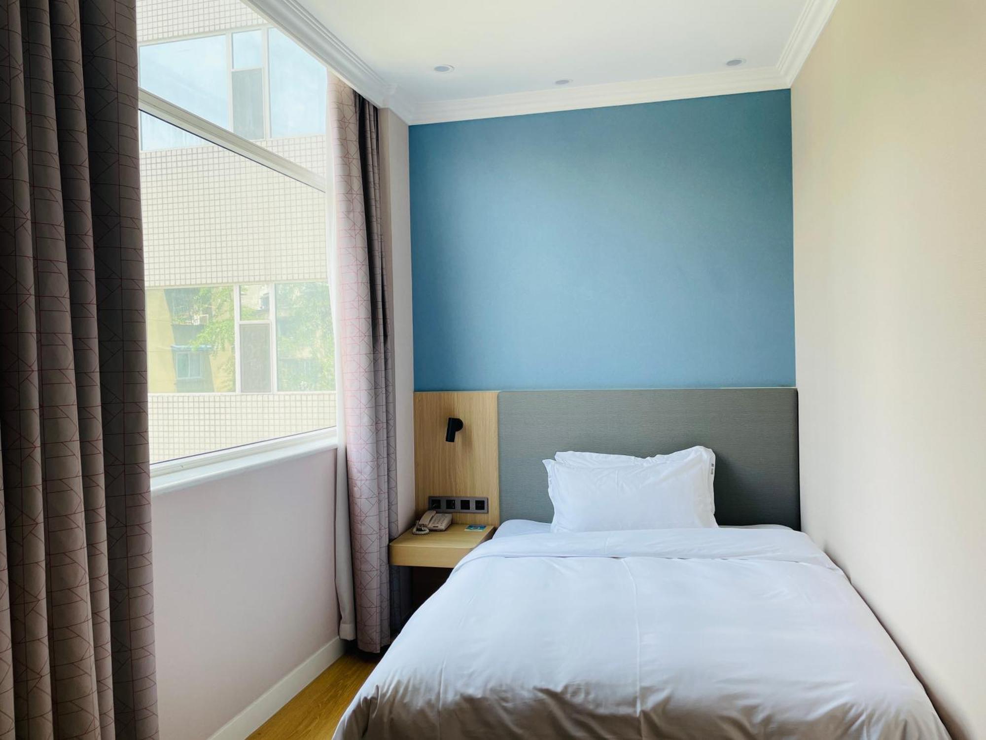 Holiday Inn Express Chengdu Tianfu Square By Ihg - Chunxi Road And Kuanzhai Alley Bagian luar foto