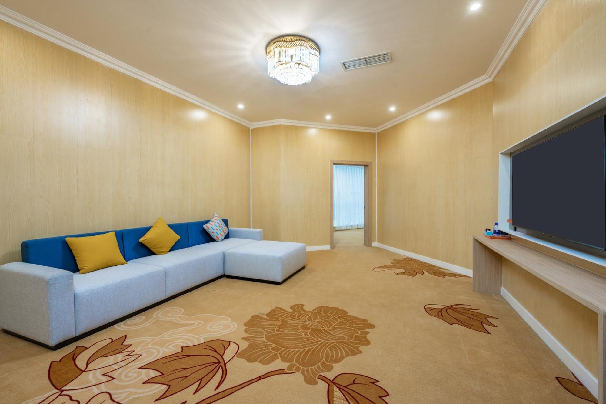 Holiday Inn Express Chengdu Tianfu Square By Ihg - Chunxi Road And Kuanzhai Alley Bagian luar foto